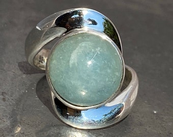 Akvamarinring - akvamarin twistdesignring - naturlig akvamarin ringstorlek Storbritannien - Q 1/2, USA - 8 1/2. EU - 58