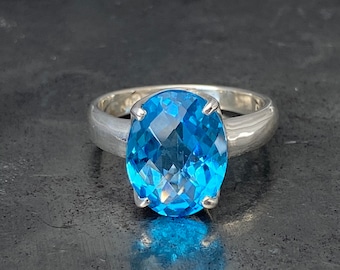 Blue Topaz Ring - swiss blue topaz ring - blue topaz size UK - P , US - 7 3/4 , EU - 56 - topaz ring