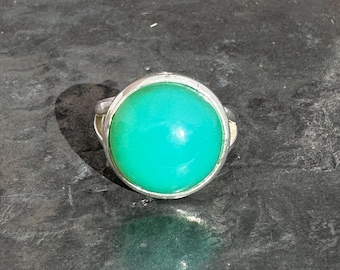 Chrysoprase ring - round chrysoprase pendant - silver chrysoprase ring size UK - O, US - 7 1/4, EU - 55