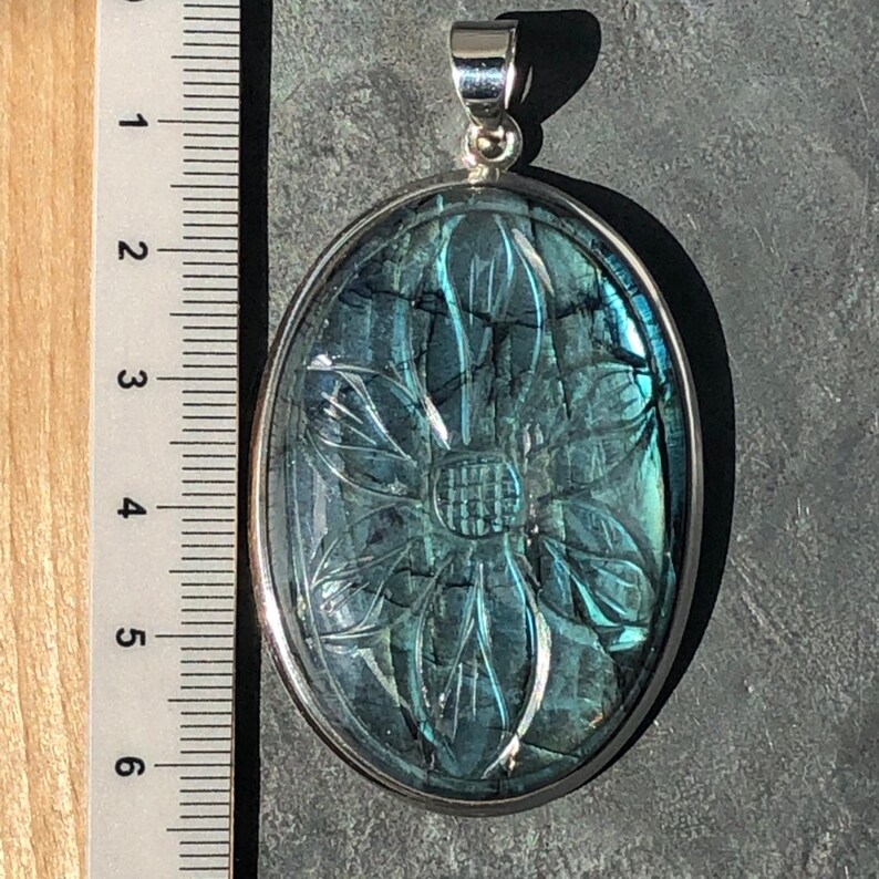 Labradorite pendant Carved Flower Labradorite pendant great flash labradorite pendant