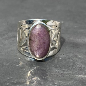 Star ruby - filigree band star ruby ring size U.K. - O, US - 7 1/4, EU - 55
