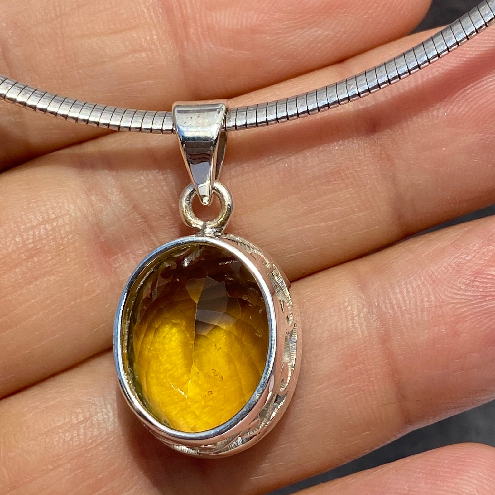 Lemon quartz pendant Clearance