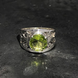 Peridot ring  - faceted peridot ring filigree band - size - UK - M, US - 6 1/2, EU - 53