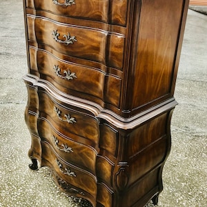 White Fine Furniture Chest on Chest Dresser French Provincial