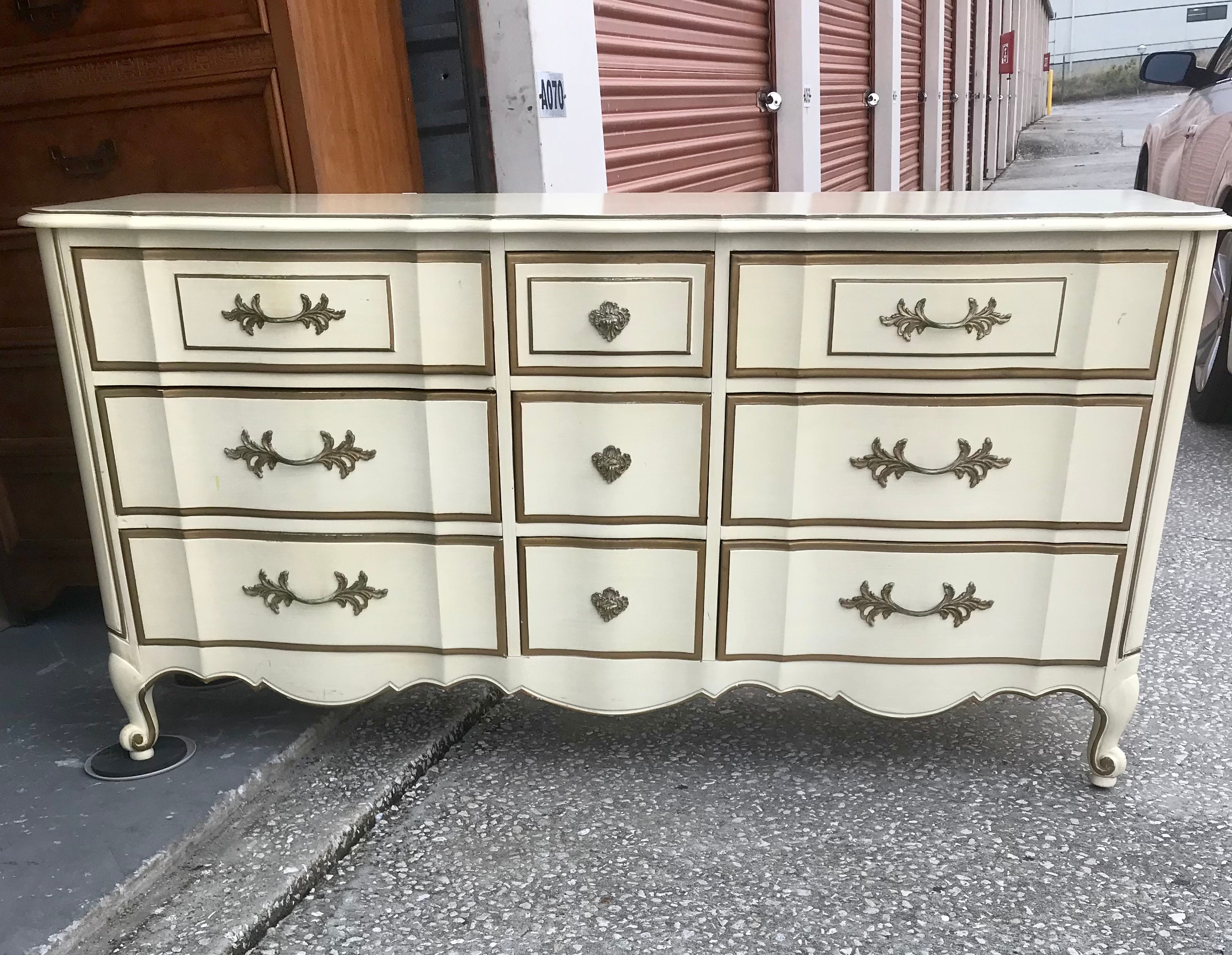 Thomasville French Provincial 9 drawer dresser Original Paint for sale  
