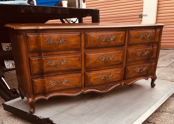 French Provincial Ay 9 Drawer, 9 Drawer Dresser Woodworking