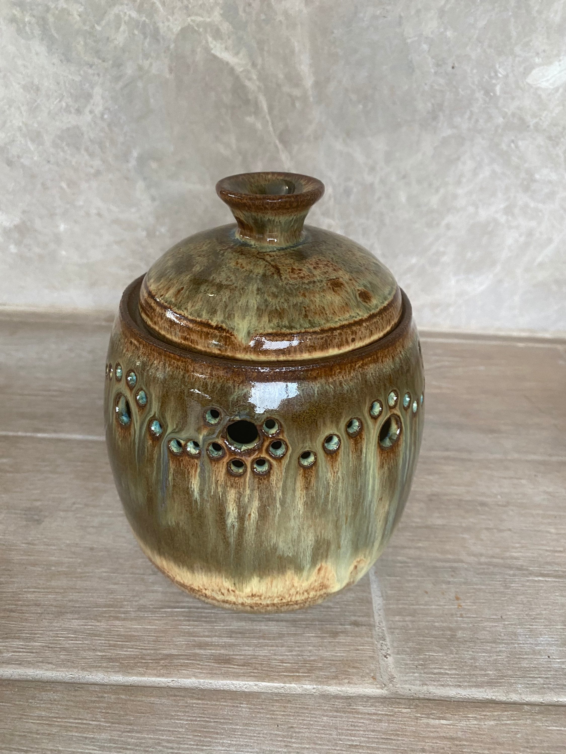 Multipurpose Ceramic Storage Jar Set Store Your Onions, Garlic, and