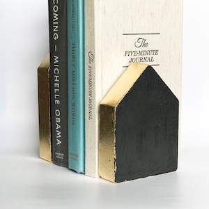 Concrete bookends // Book holder // Book lover gift // Book shelf decor// Christmas gift
