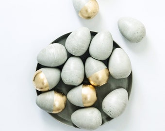 Concrete Easter eggs // // Easter table decorations // Easter gifts // Modern Easter decor // Set of 3