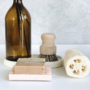 Concrete soap dish // Soap bar holder // Bathroom accessories image 1