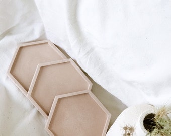 Concrete tray // Concrete organizer // Concrete jewelry display // Modern tray // Desk decoration
