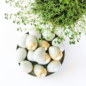 Concrete Easter eggs // // Easter table decorations // Easter gifts // Modern Easter decor // Set of 3 zdjęcie 3