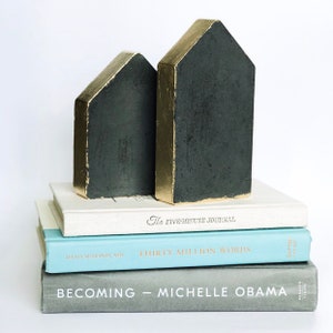 Concrete bookends // Book holder // Book lover gift // Book shelf decor// Paperweight image 9