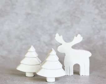 Concrete reindeer // Christmas decoration
