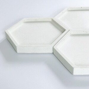 Concrete tray // Jewellery tray // Ring dish image 3