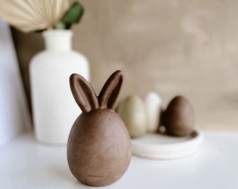 Concrete Easter bunny // Easter table decoration