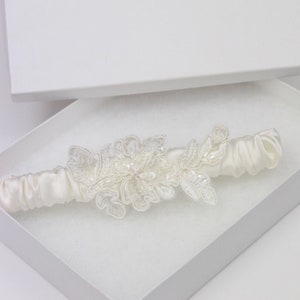 Ivory Silk Satin Bridal Wedding Garter with lace, Bridal Luxurious Garter, Bridal Garter Set, Something Blue Garter, Personalised Garter