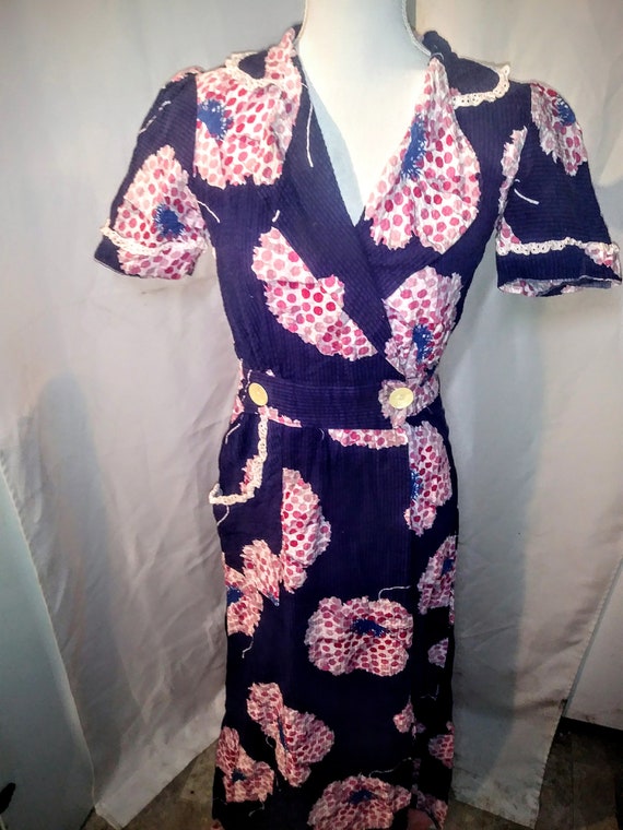 1940s Seersucker Dressing Gown