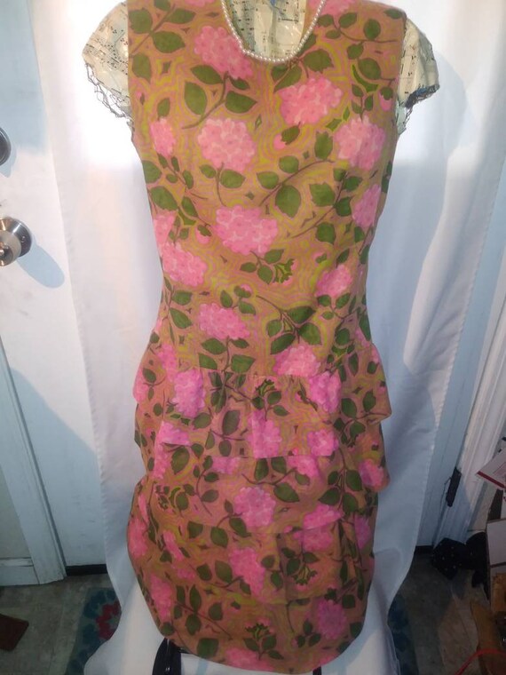 1960s Sleevless Sheath Dress