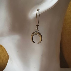 VIKING HORN EARRINGS - antique bronze - dangle - moon