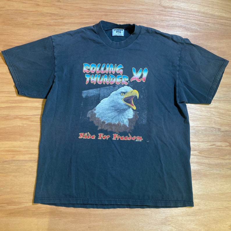 Vintage Rolling Thunder Armed Forces POW Prisoners Of War Eagle Graphic T-shirt