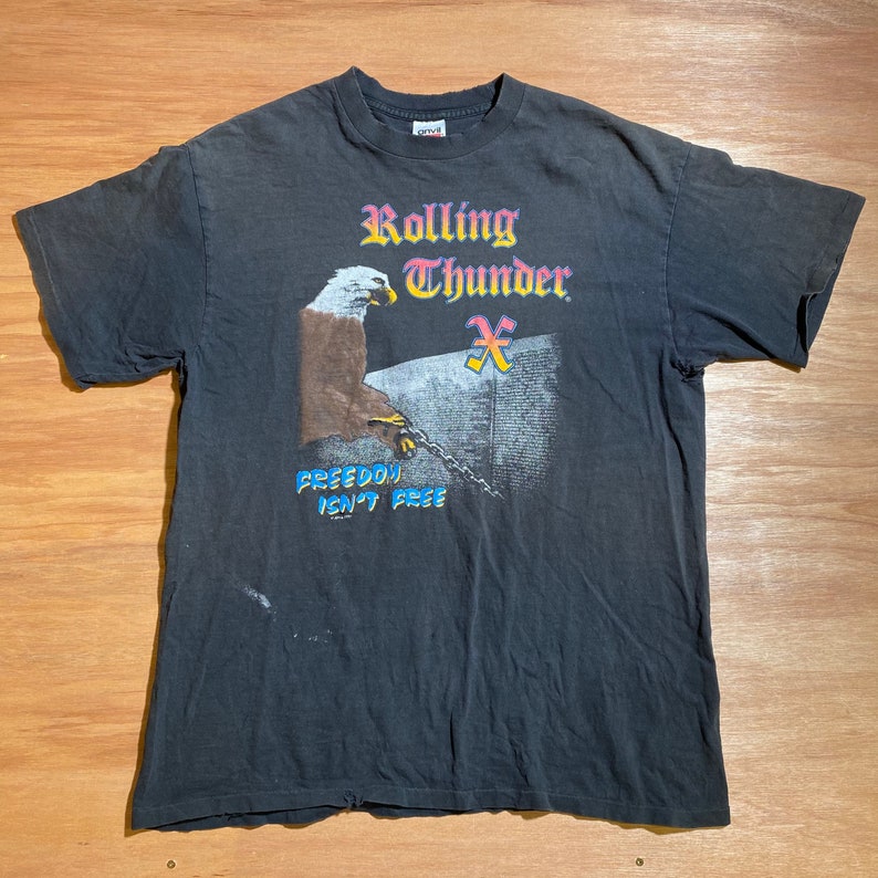 Vintage Rolling Thunder Armed Forces POW Prisoners Of War Eagle Graphic T-shirt