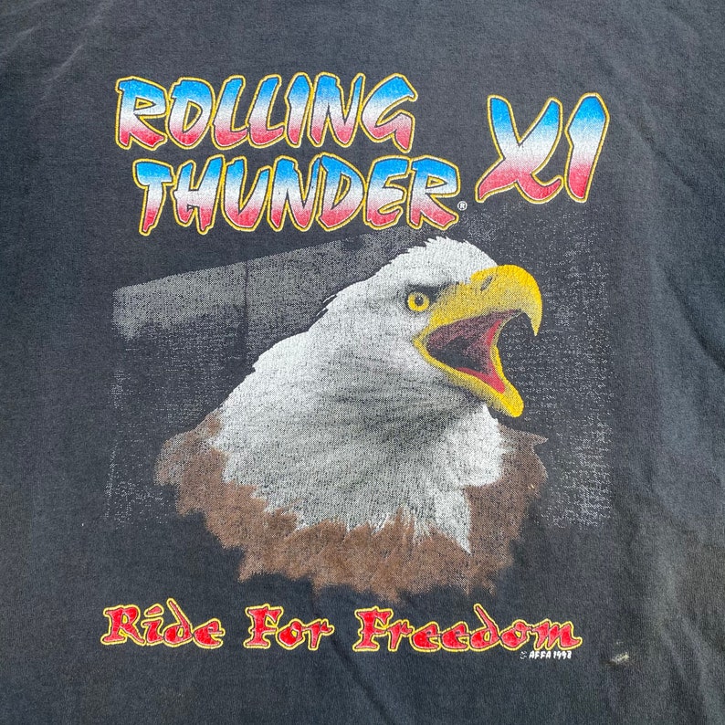 Vintage Rolling Thunder Armed Forces POW Prisoners Of War Eagle Graphic T-shirt