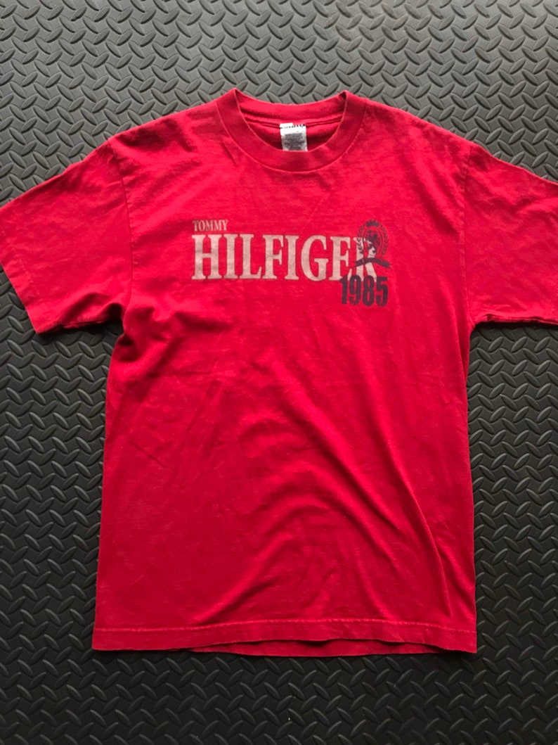 tommy hilfiger 1985 t shirt