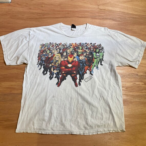 Vintage Y2K Marvel Comics superheroes T Shirt