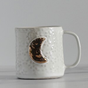 Handmade Daisy Moon Mug: 24k Gold Luster Coffee Mug (12oz)