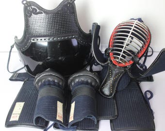 SHIGEKICHI Made in Japan Kendo Bogu Sets Equipaggiamento di protezione Uomo Kote Do Tare Arti marziali giapponesi KB070925-02