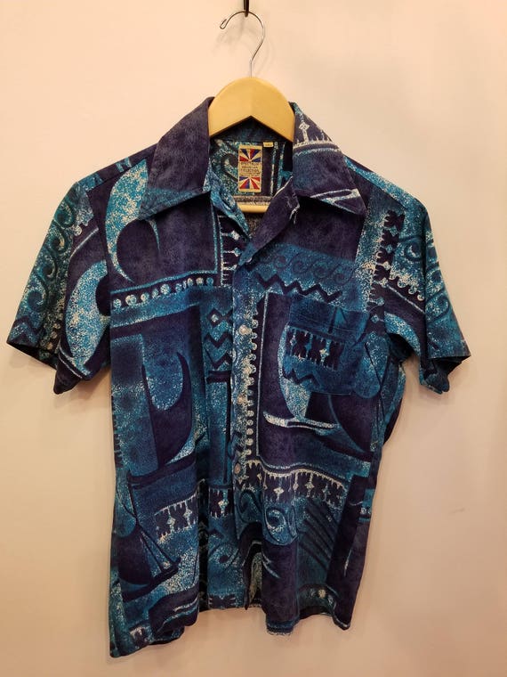Vintage Hawaiian Shirt // Spectrum Hawaiian Collec