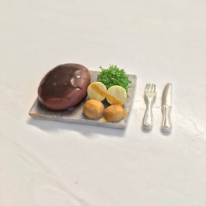 Miniature Steak Set Magnet / Dollhouse Miniature, Miniature Food, Fake Food, 1-12 Scale, 1-6 Scale, Cute Gift, Magnet, Collectibles