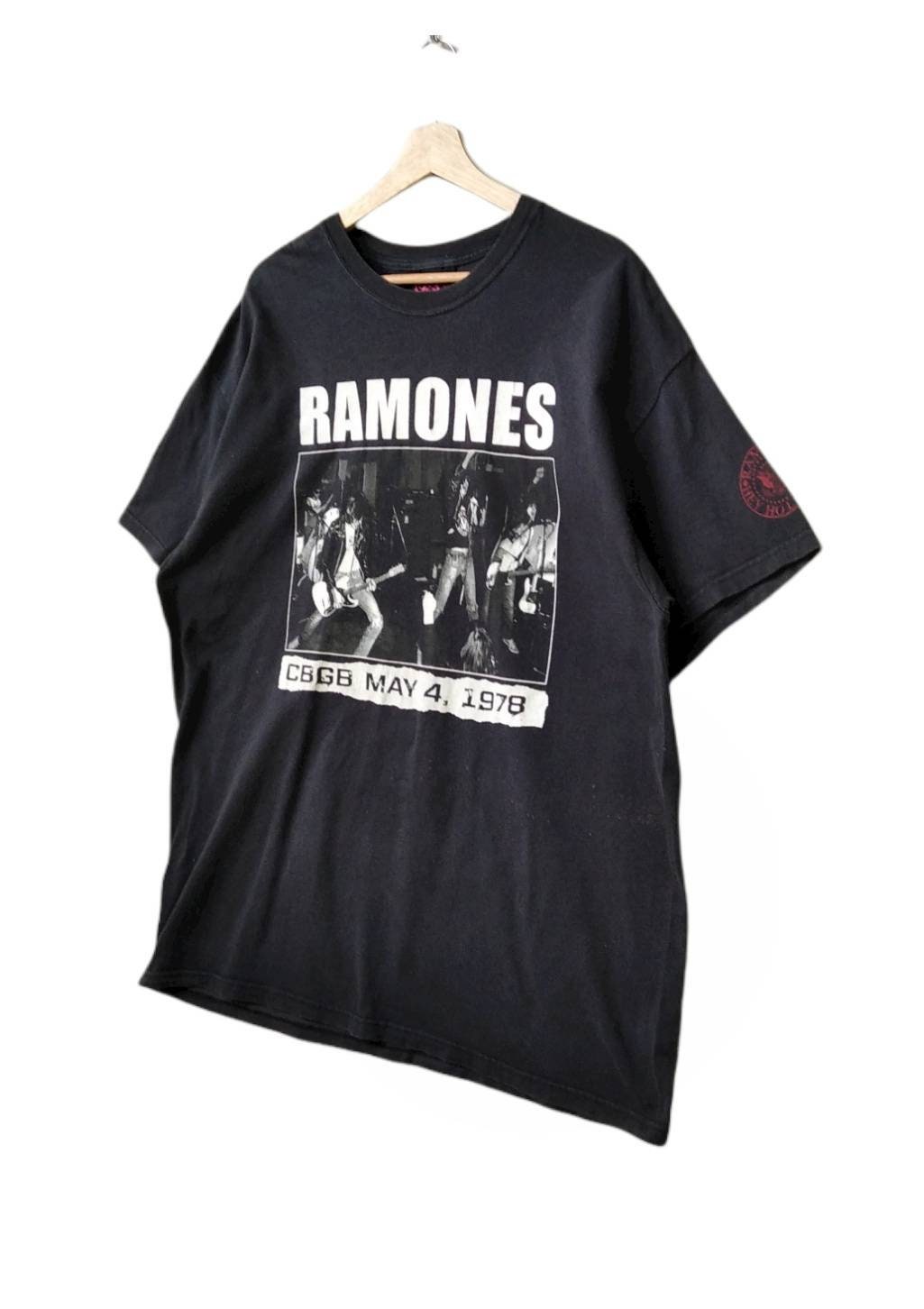 Discover SALE!!!!Fast Sale!!!Vintage Ramones Live CBGB 1978 Full Print Band Tee