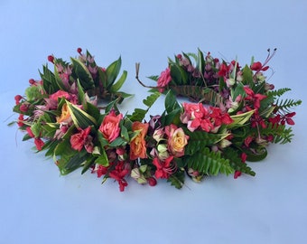 Fresh Rose Goddess floral crown lei po’o birthday graduation wedding - Pick up on O'ahu (HI) only.  Delivery and shipping unavailable.