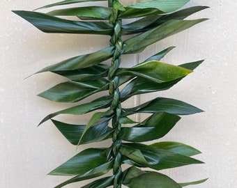 Fresh green Ti leaf lei - birthday wedding graduation Pick up on O’ahu (HI) only - Delivery and shipping unavailable