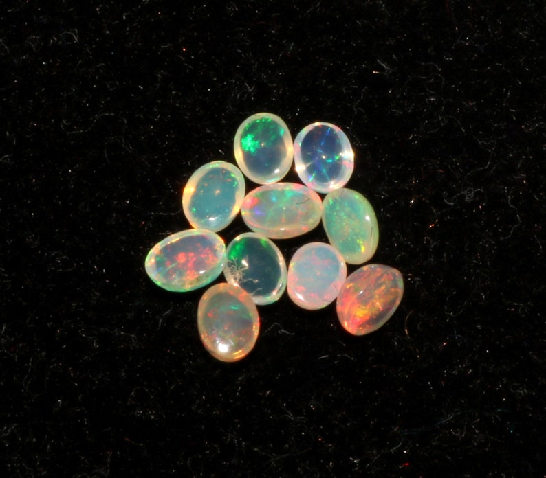 4X3 MM Oval Top Quality Natural Ethiopian Opal 10 Pic Play Of Color Cabochon Gemstone 1.15 Carat A++++