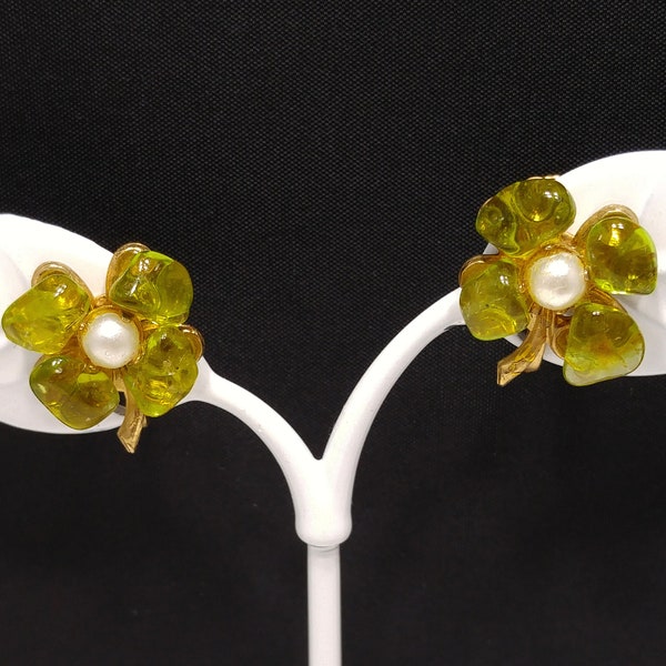 Peridot Gemstone Four Leaf Clover Earrings, Faux Pearls, Gold Plated, 1950s Vintage Jewelry