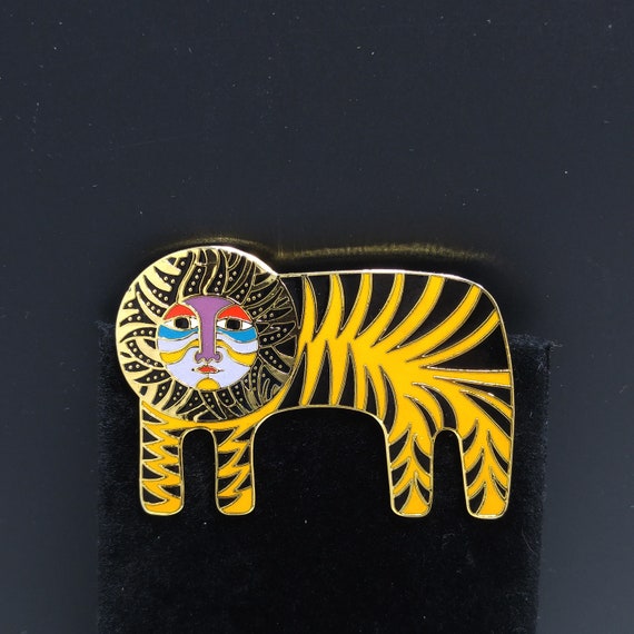 ローレル・バーチ「ティグレ」ブローチ、金メッキのライオン