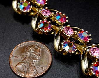 NB Vintage 1950's Made in FRANCE pastel beads aurora