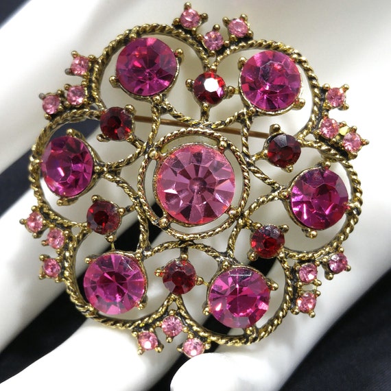 Weiss Pink Rhinestone Brooch, Antique Gold Rope P… - image 5