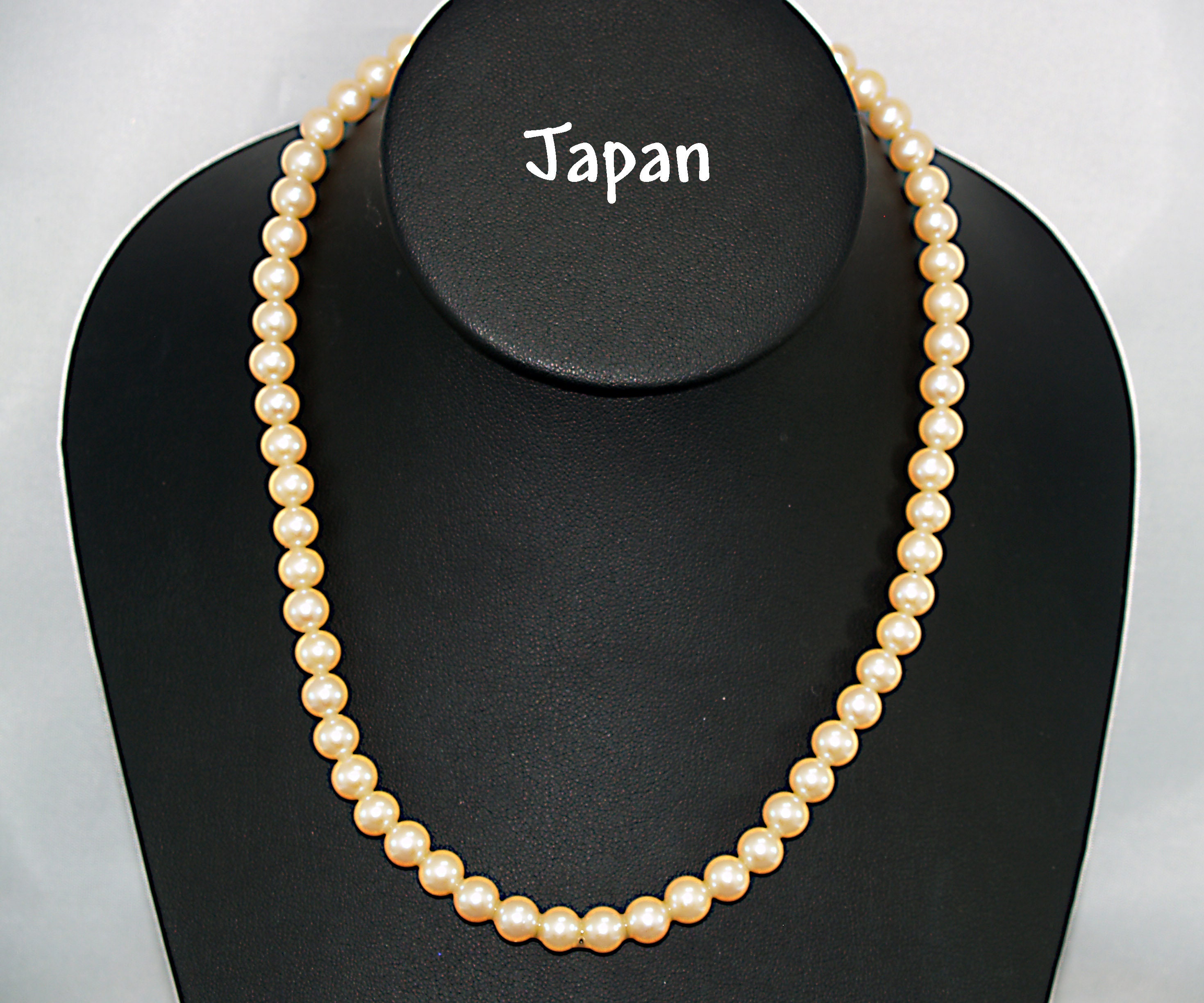 Vintage Faux Pearl Choker Necklace 