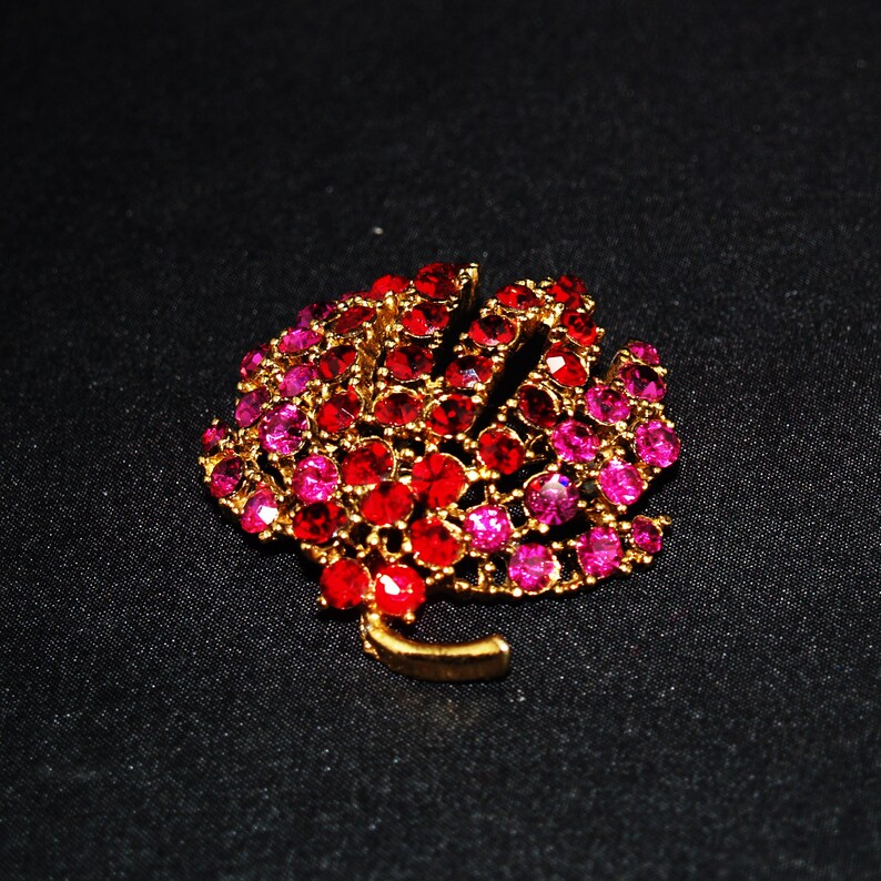 1990s Vintage Brooch Floral Red /& Hot Pink Rhinestone Brooch Gold Plated