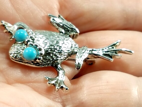 Emmons Frog Brooch, Faux Turquoise, Silver Tone, … - image 4