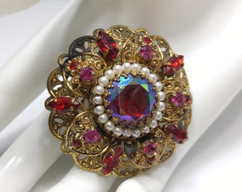 【送料込】 West Pearls Faux Brooch, Filigree Polished Fire Red Germany アクセサリー