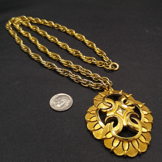 Crown Trifari Pendant Necklace, Gold Plated, 1960… - image 10