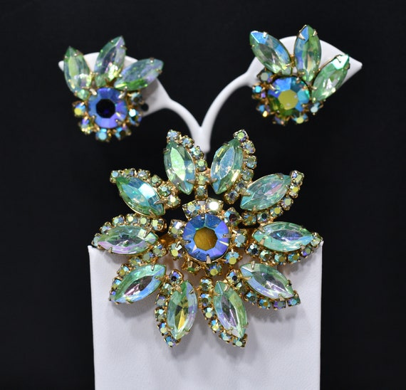 Aurora borealis hotsell vintage jewelry