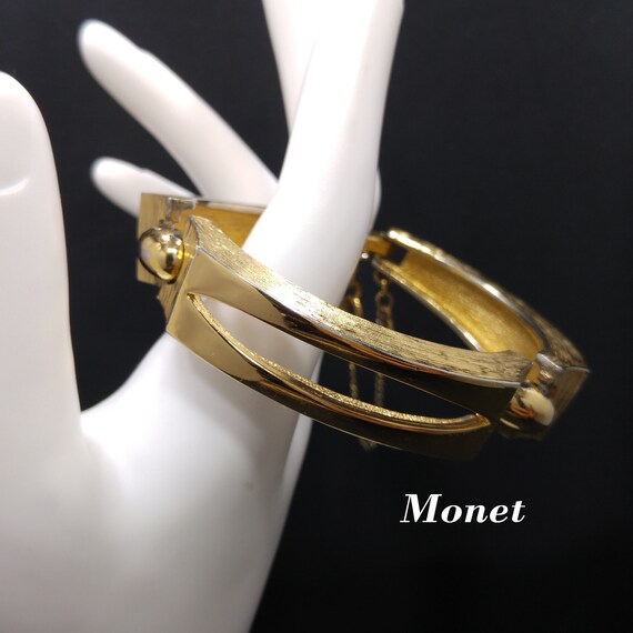 Monet Modern Mid-Century Bracelet, Gold Plated, 1… - image 1