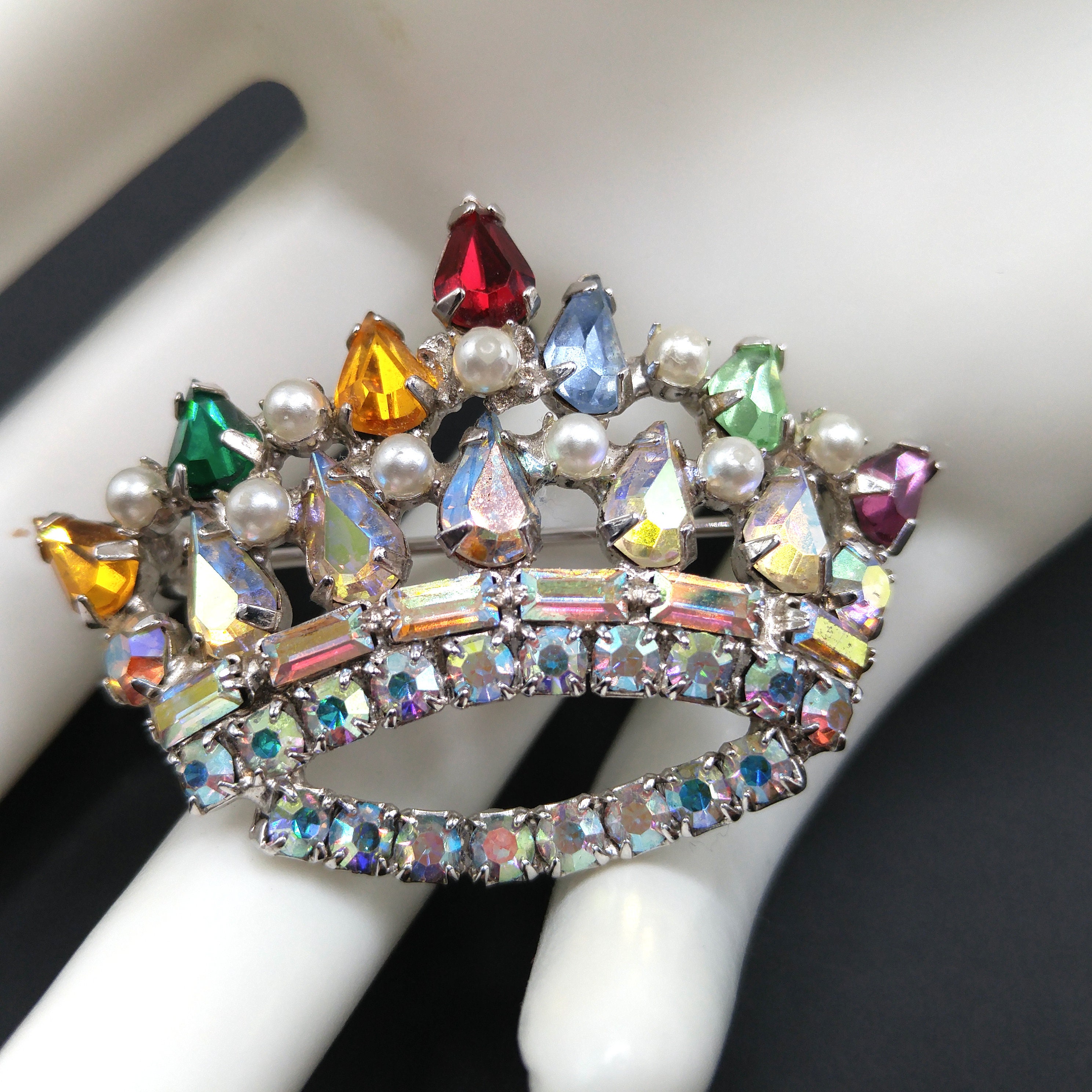 高感度ショップで2023年売れたブランド Crown Rhinestone David B. Unsigned Brooch, Crown Mother's 小物
