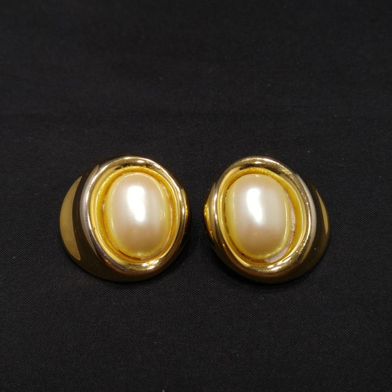 Givenchy Faux Pearl Clip Earrings, Gold Plated, 1… - image 6